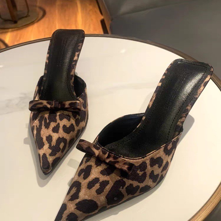 レディース　レオパード柄　ポインテッドトゥ　ハイヒールスリッ - Ethnic Fashion Women のレビューと価格