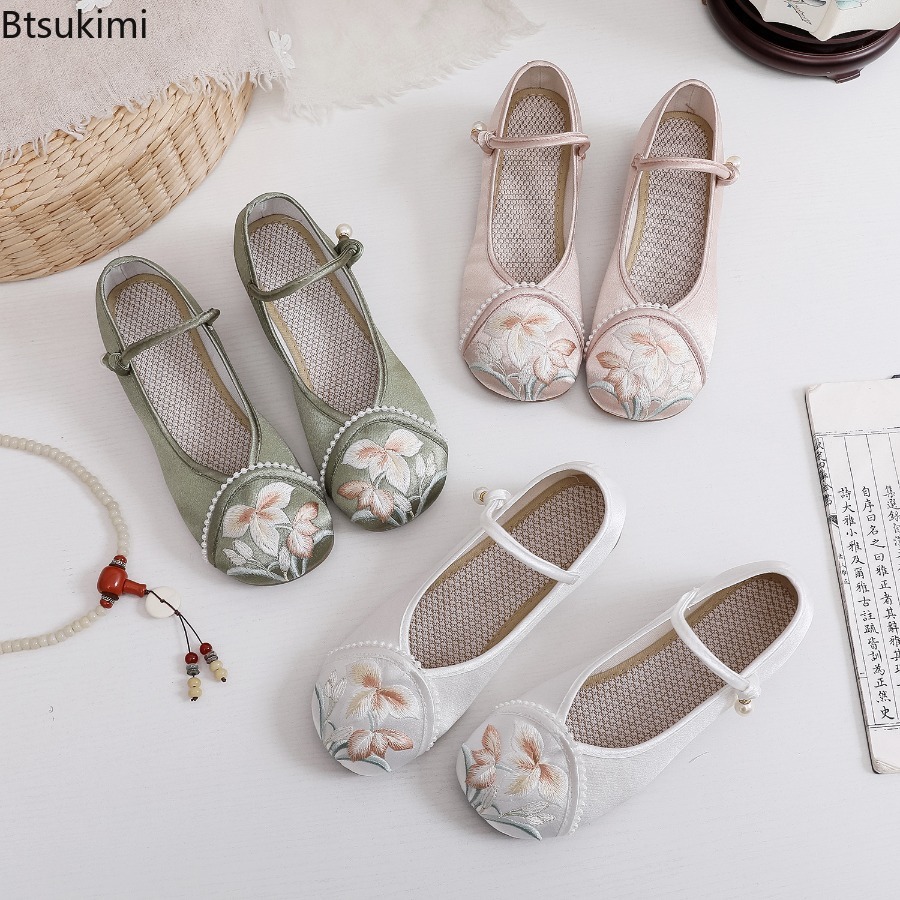 ファッション刺繍中国風ローヒール婦人靴エレガントカジュアルレ - Ethnic Fashion Women のレビューと価格